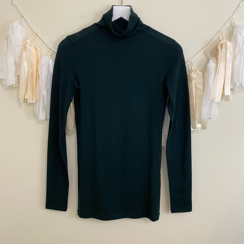 CLUB MONACO Julie Wool Cashmere Turtleneck Sweater